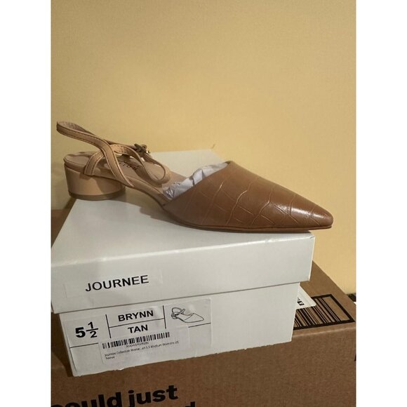 Journee Collection Women's Brynn Block Heel Pointed Toe Flats Tan Size 5.5M - Picture 6 of 6